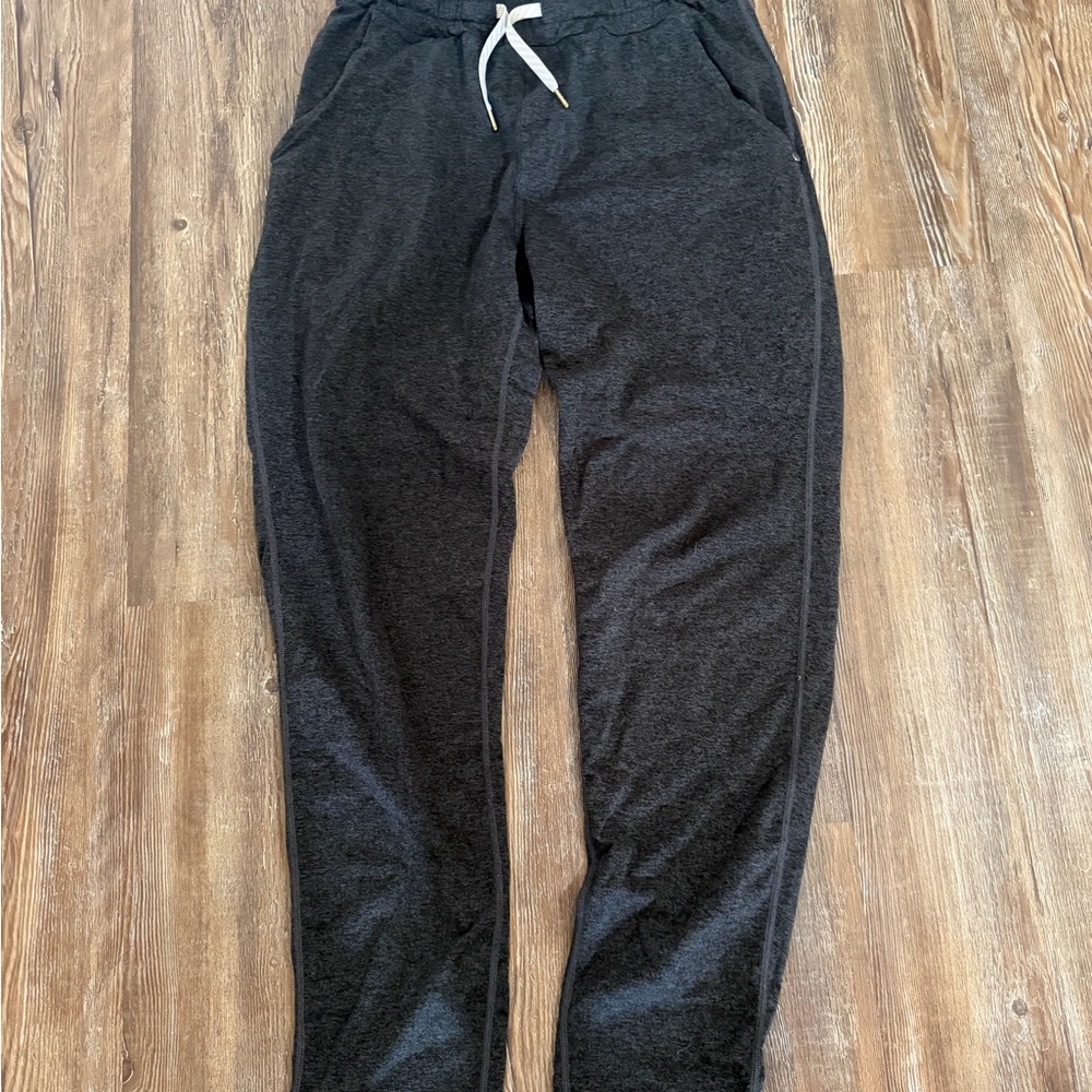 Vuori Charcoal Jogger Pants